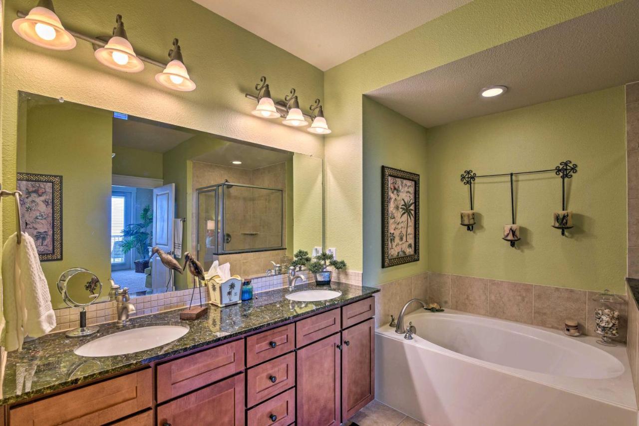 Appartement Pointe West Family Retreat Balcony And Ocean Views! à Galveston Extérieur photo